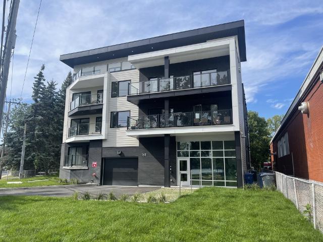 Appartement à Louer 161 Boulevard Des Prairies, Laval, Laval des Rapides Laval 17 photos | Logis Québec