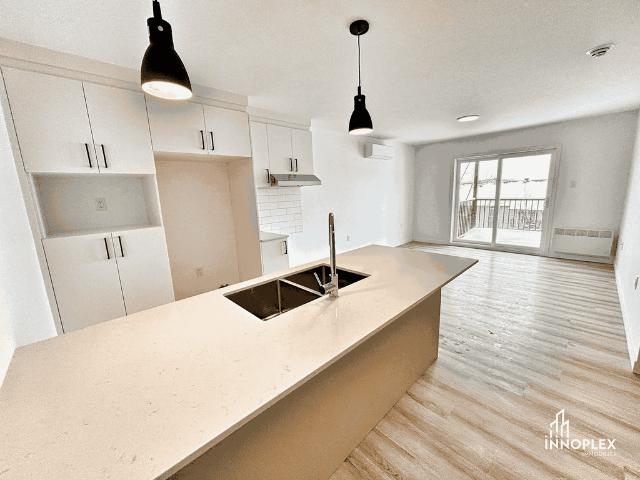 Appartement à Louer 1625 Évangéline, Les Nations Sherbrooke 15 photos | Logis Québec