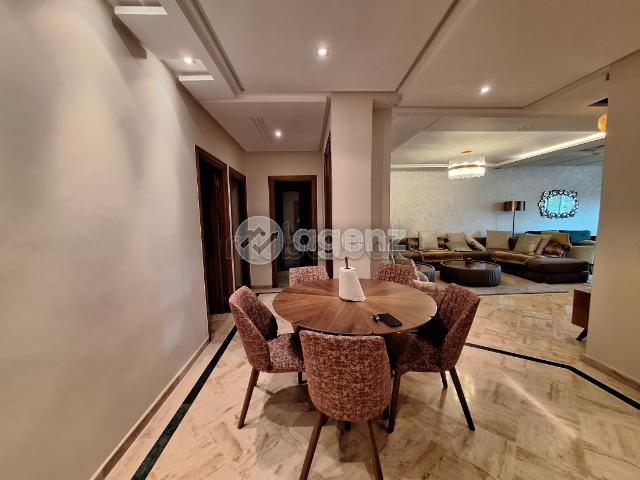 Appartement à louer 167 m², 3 chambres 2 Mars Casablanca