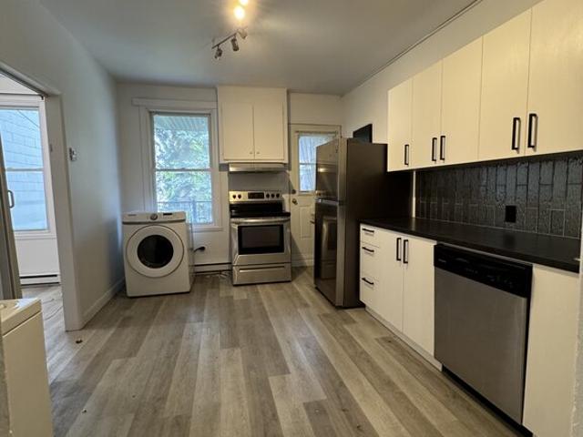 Appartement à Louer 1681 Rue D'Iberville, Ville Marie Centre Ville, Vieux Montréal 12 photos | Logis Québec