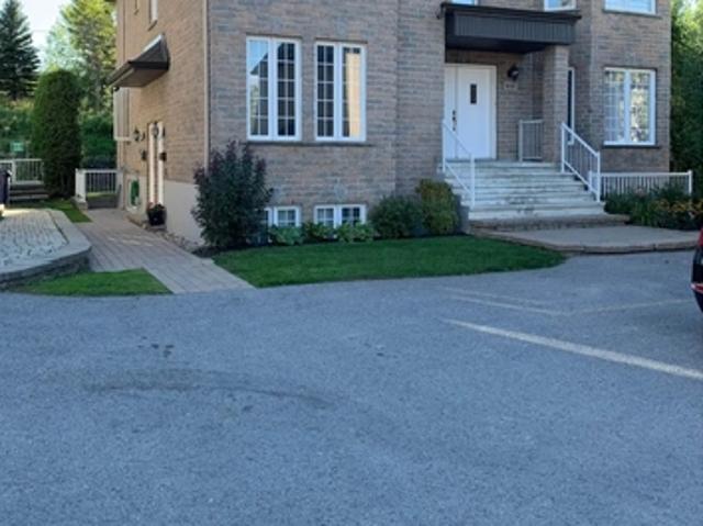Appartement à Louer 1682 Rue Notre Dame de Fatima, Laval des Rapides Laval 11 photos | Logis Québec