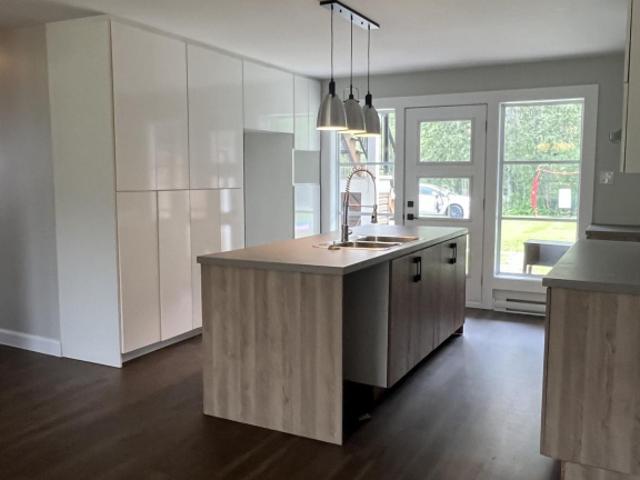 Appartement à Louer 1786, route 222, Saint Denis de Brompton 10 photos | Logis Québec