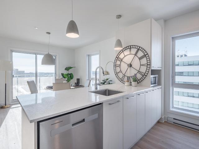 Appartement à Louer 17 Pl. de la Triade, Pointe Claire 22 photos | Logis Québec