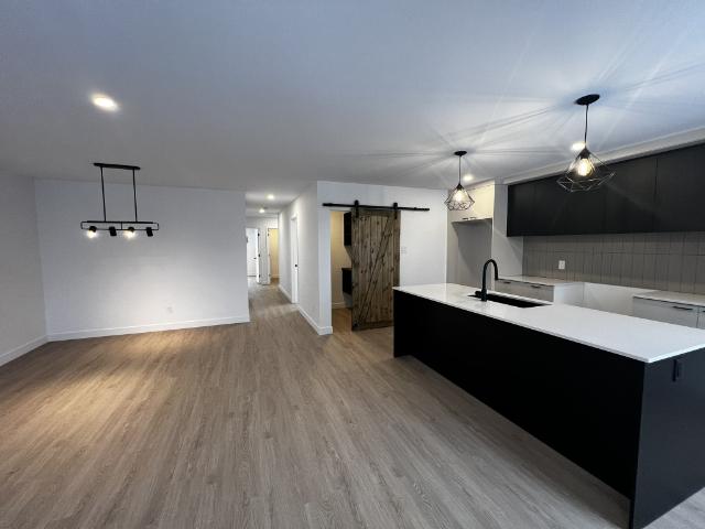 Appartement à Louer 183 rue Mackenzie King, Saint Jean sur Richelieu 31 photos | Logis Québec