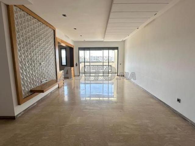 Appartement à louer 180 m² à Hay RIAD
