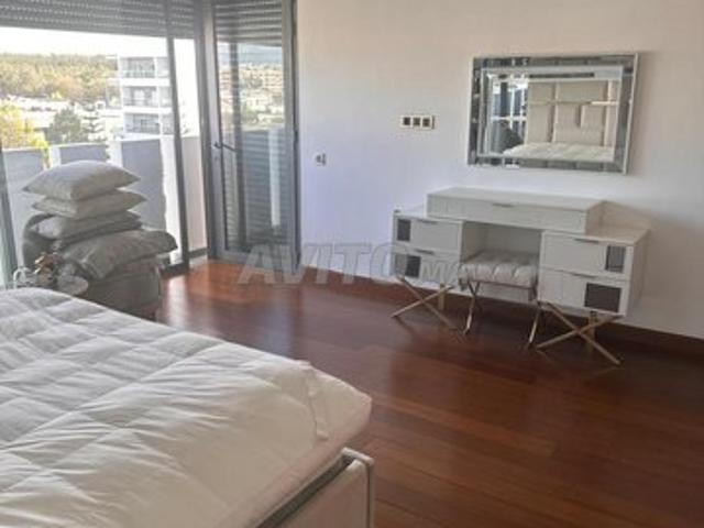 Appartement à louer 180 m² à Rabat