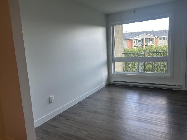 Appartement à Louer 1825 RUE BELVÉDÈRE SUD, Mont Bellevue Sherbrooke 14 photos | Logis Québec