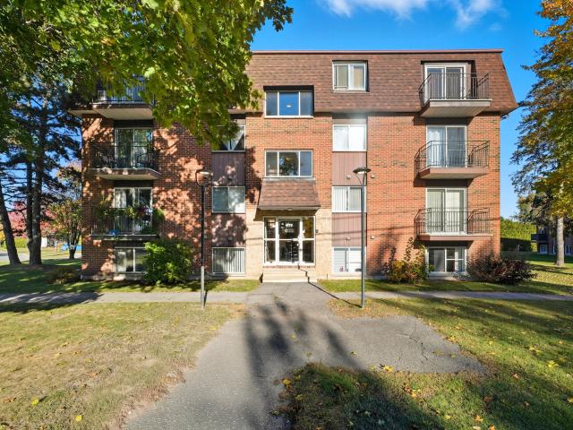 Appartement à Louer 1875 Rue Saint Louis, Gatineau Gatineau 6 photos | Logis Québec