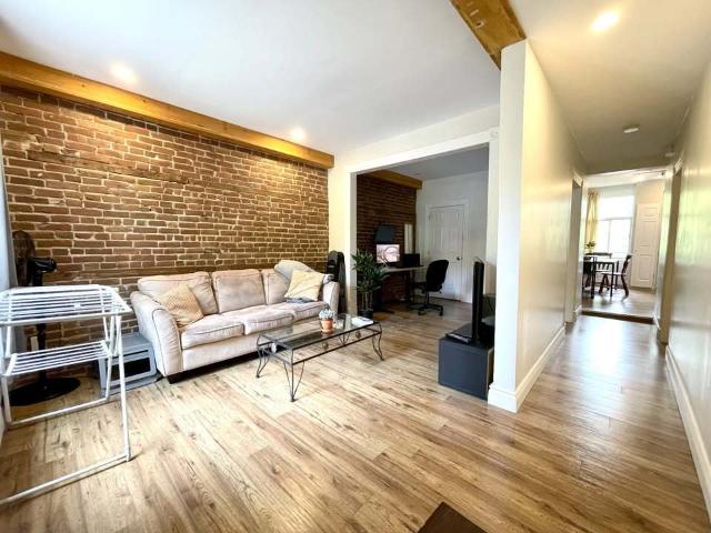 Appartement à Louer 1906 Rue Poupart, Ville Marie Centre Ville, Vieux Montréal 13 photos | Logis Québec