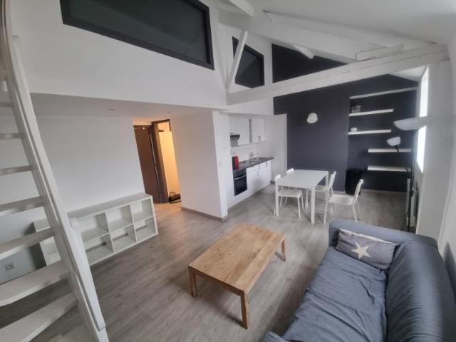 Appartement à louer 1006 €