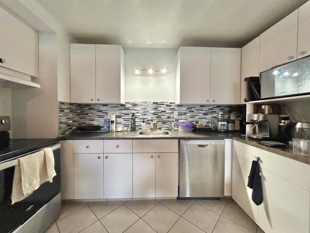 Appartement à Louer 1017 Av. Duchesneau, Sainte Foy/Sillery/Cap Rouge Québec 18 photos | Logis Québec