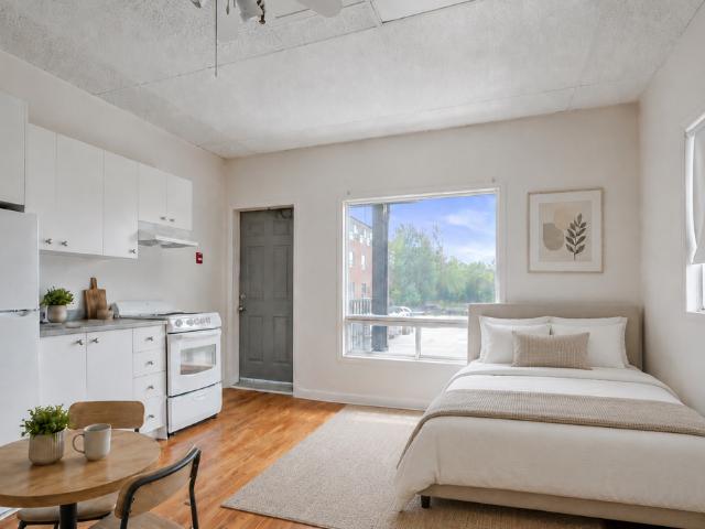 Appartement à Louer 1044 rue King Est, Fleurimont Sherbrooke 6 photos | Logis Québec