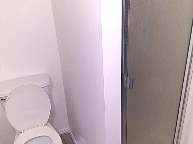 Appartement à Louer 105 Rue King Est, Fleurimont Sherbrooke 8 photos | Logis Québec