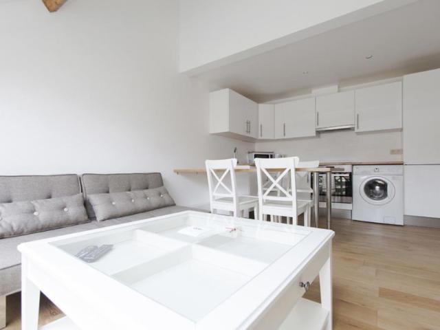 Appartement à louer 1060 SAINT GILLES 1 600 €