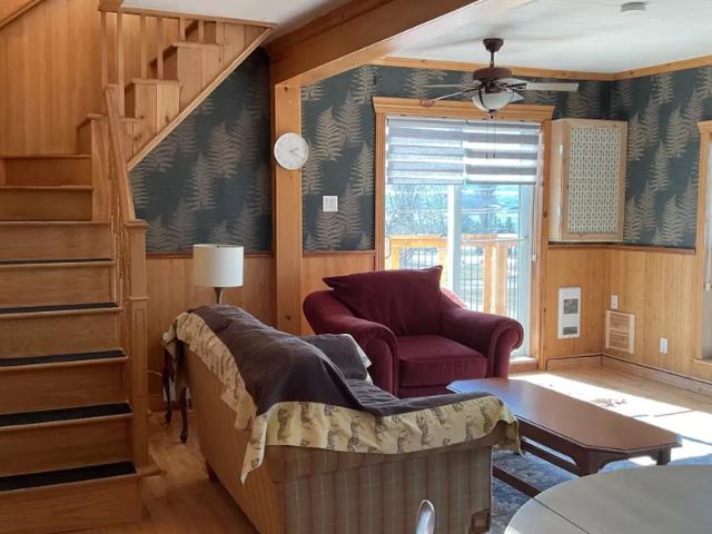 Appartement à Louer 1091 chemin des coudriers, L'Isle aux Coudres 14 photos | Logis Québec