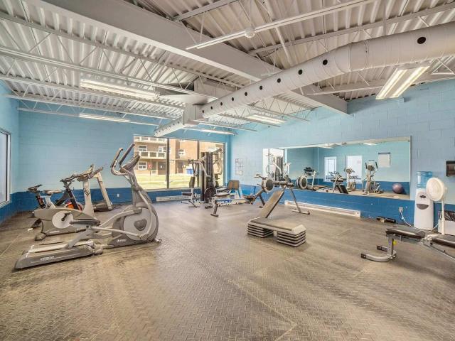 Appartement à Louer 10 Rue Radisson Gatineau J8Z 1T9, Hull Gatineau 12 photos | Logis Québec