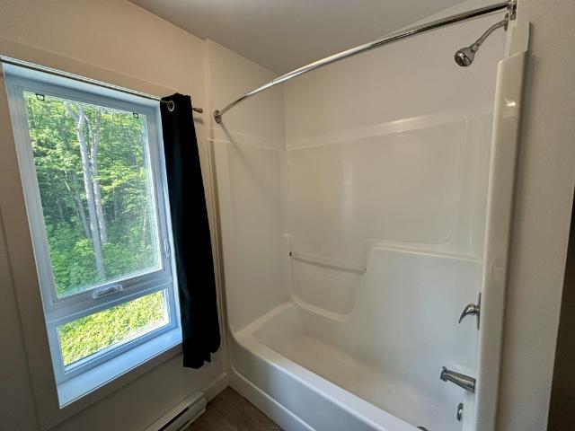 Appartement à Louer 1105 rue Cousineau, Les Nations Sherbrooke 5 photos | Logis Québec