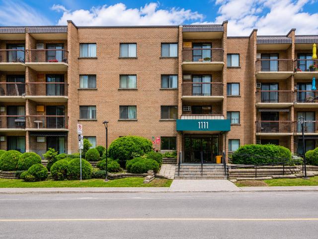 Appartement à Louer 1111 Bd Vanier, Saint Vincent de Paul Laval 10 photos | Logis Québec