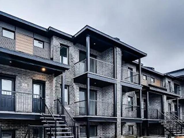 Appartement à Louer 122 Rue Katimavik, Aylmer Gatineau 11 photos | Logis Québec