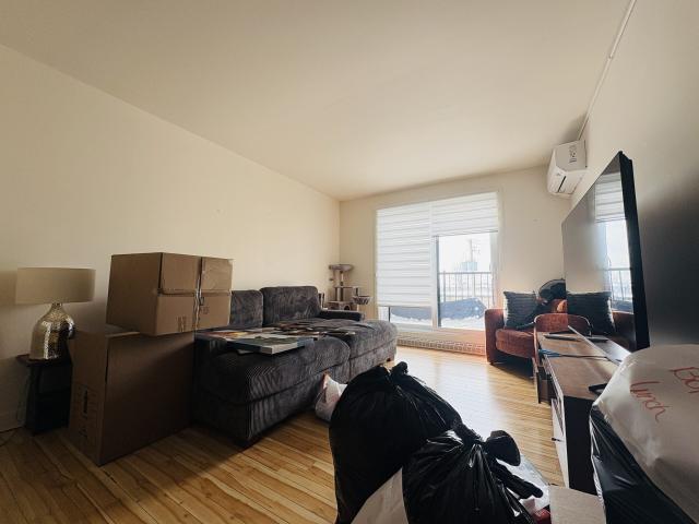 Appartement à Louer 125 Bd des Cèdres, La Cité Limoilou Québec 11 photos | Logis Québec