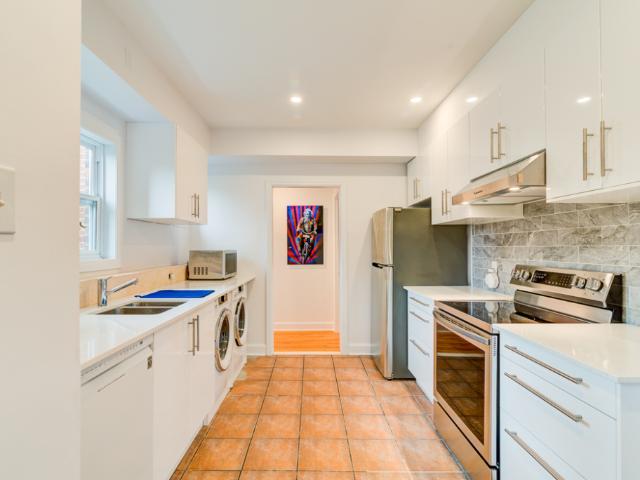 Appartement à Louer 1270 Rue Alexandre DeSève, Ville Marie Centre Ville, Vieux Montréal 11 photos | Logis Québec