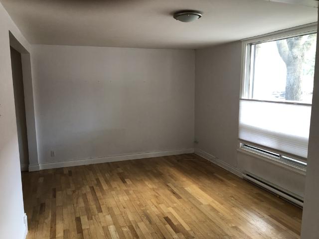 Appartement à Louer 1275, rue Marie Anne Est, Montréal QC H2J 2C1, Le Plateau Mont Royal Montréal 16 photos | Logis Québec