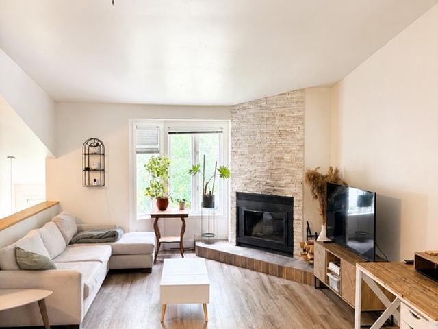 Appartement à Louer 129a Rue Alexandre Rosemère, Rosemère 23 photos | Logis Québec