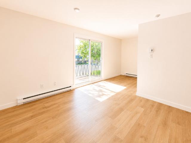 Appartement à Louer 12 rue Front, Aylmer Gatineau 11 photos | Logis Québec