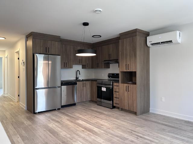 Appartement à Louer 12 rue Metcalfe, Hull Gatineau 15 photos | Logis Québec