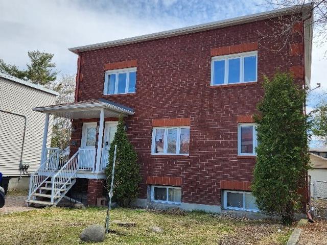 Appartement à Louer 12, rue Richer, Hull Gatineau 7 photos | Logis Québec