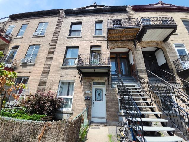 Appartement à Louer 133,Rue Villeneuve O Le Plateau Mont Royal Montréal 17 photos | Logis Québec