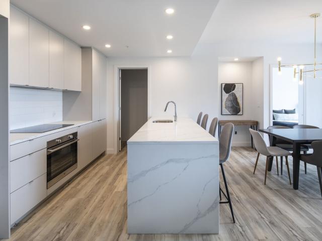 Appartement à Louer 1300 Ave Thérèse Lavoie Roux, Outremont Montréal 14 photos | Logis Québec