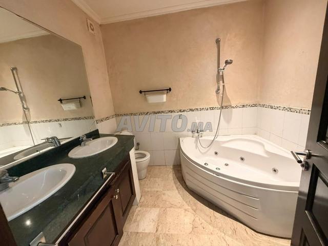 Appartement à louer 130 m² à Casablanca