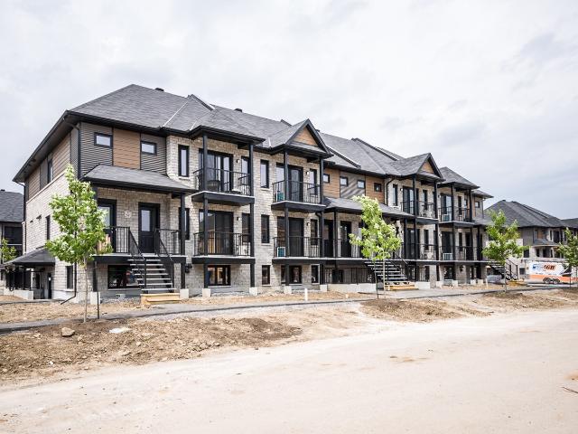 Appartement à Louer 137 Impasse John Roney, Aylmer Gatineau 16 photos | Logis Québec