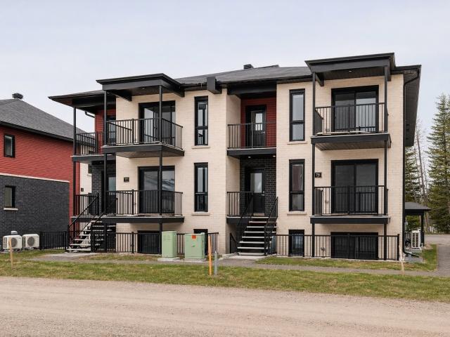 Appartement à Louer 13,Rue de la Buse, Aylmer Gatineau 15 photos | Logis Québec