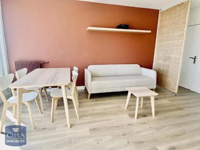Appartement à louer 1 pièce 11.8m²