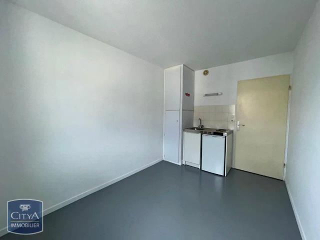 Appartement à louer 1 pièce 12.72m²