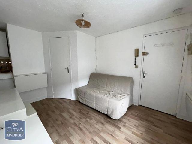 Appartement à louer 1 pièce 12.78m²