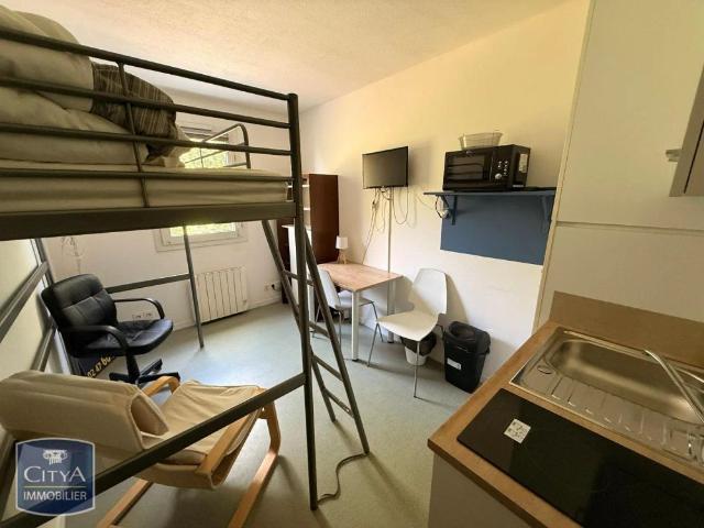 Appartement à louer 1 pièce 13.06m²