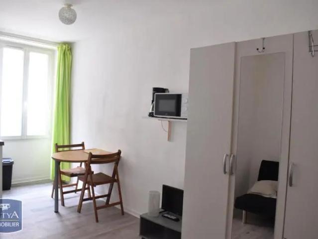 Appartement à louer 1 pièce 13.6m²