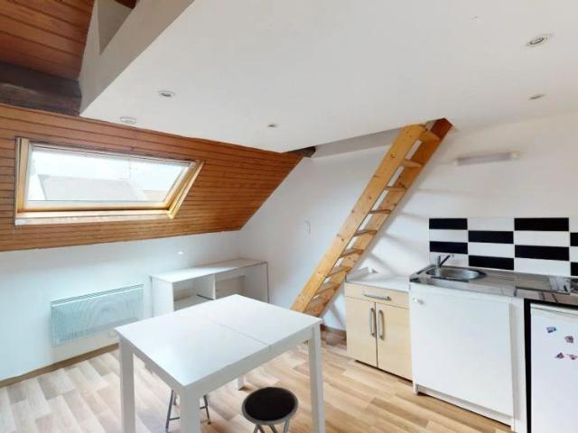 Appartement à louer 1 pièce 16.24m²