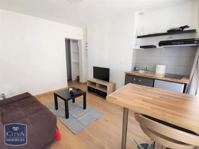 Appartement à louer 1 pièce 16.54m²