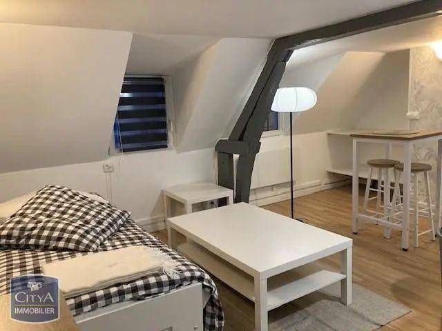 Appartement à louer 1 pièce 16.6m²