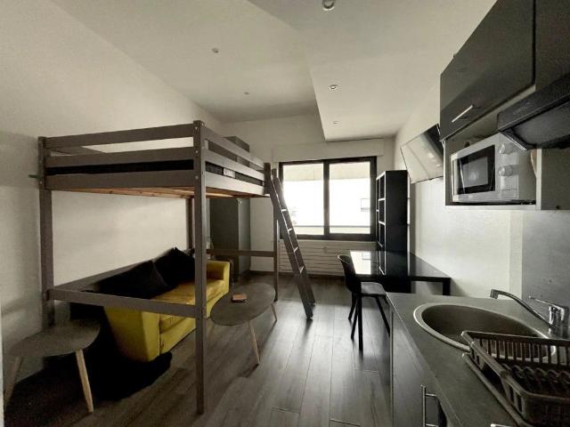 Appartement à louer 1 pièce 19.6m²