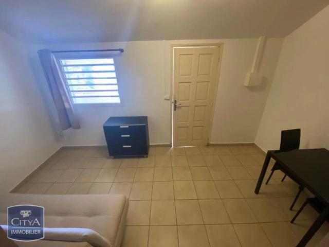 Appartement à louer 1 pièce 19m²