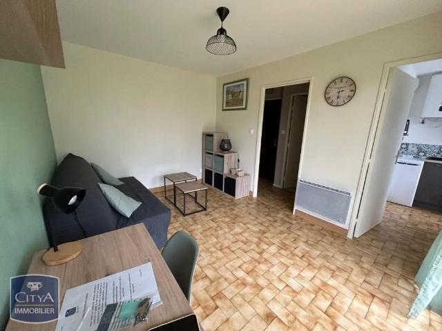 Appartement à louer 1 pièce 21.78m²