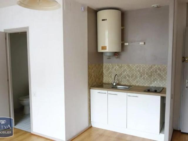 Appartement à louer 1 pièce 21.82m²