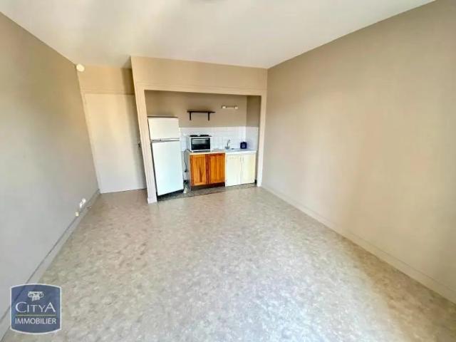 Appartement à louer 1 pièce 21.82m²