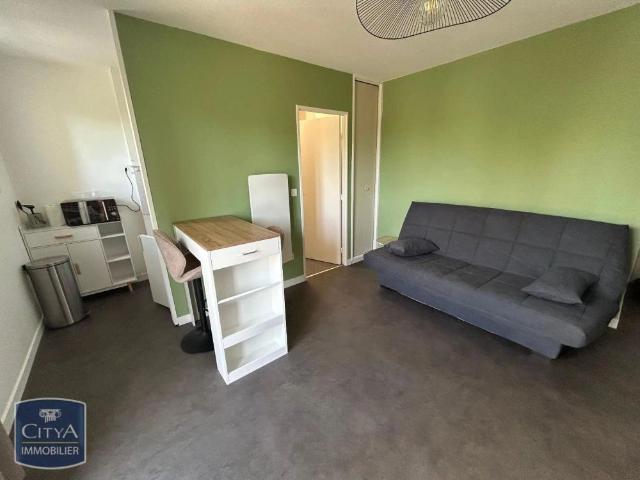 Appartement à louer 1 pièce 21.86m²