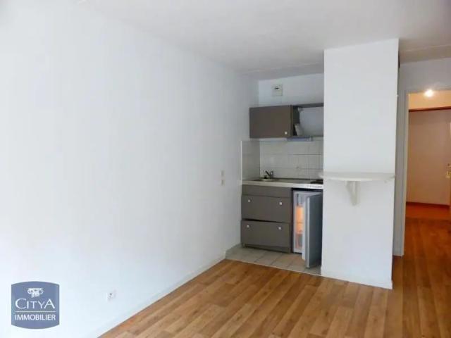 Appartement à louer 1 pièce 21.88m²